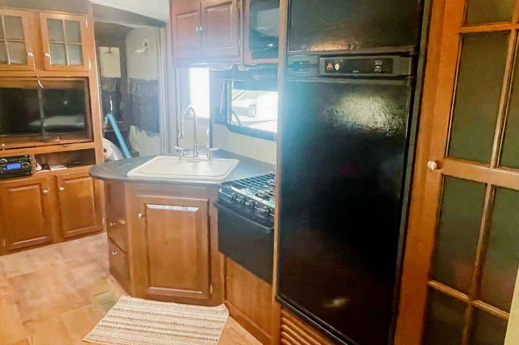 George's Keystone M31bhpr Travel Trailer