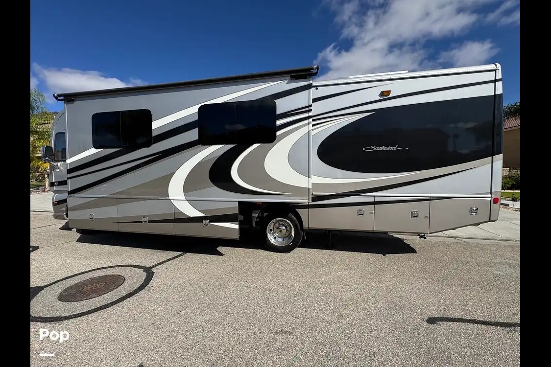 Kenneth's Fleetwood Southwind 34A Class A