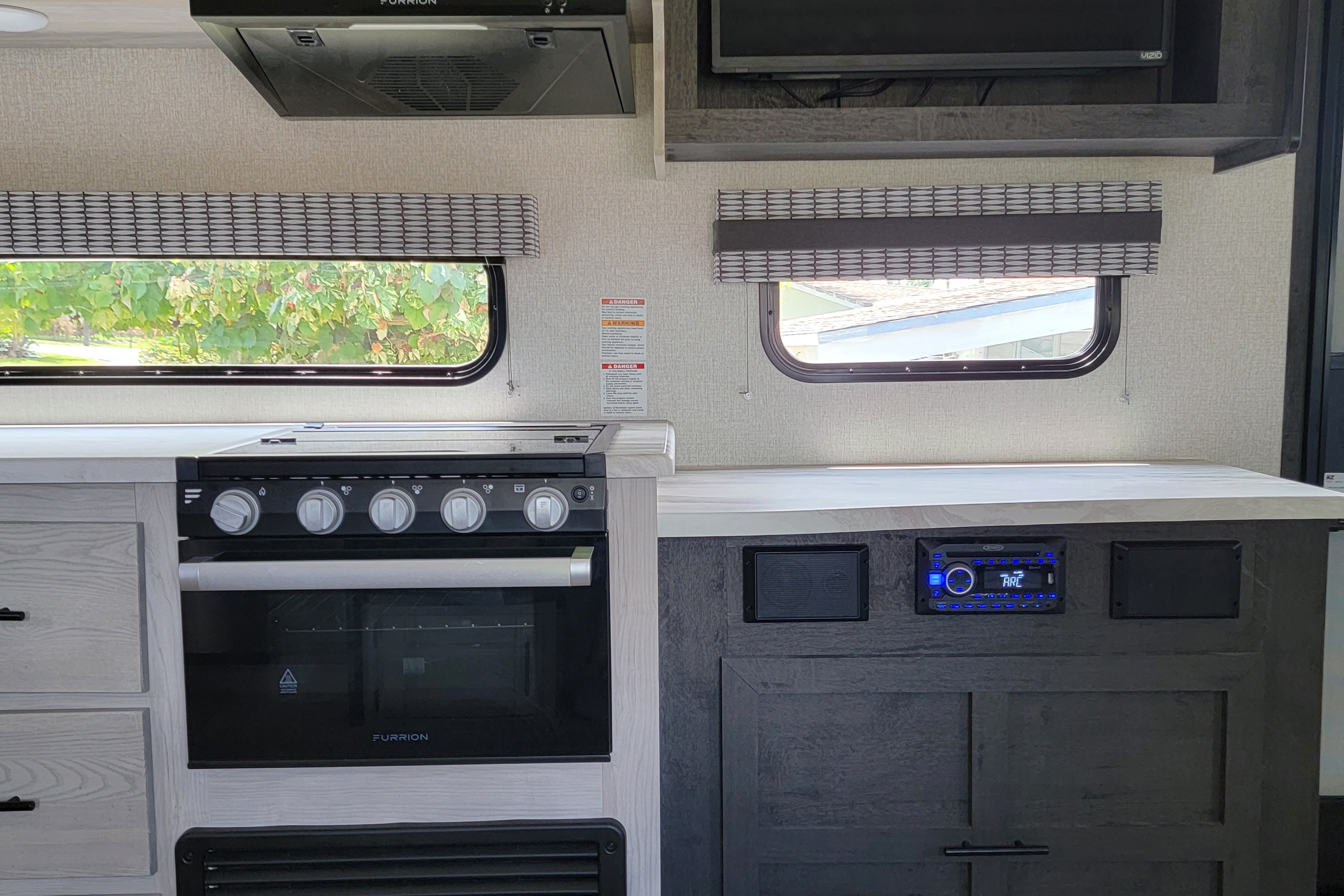 Victor's KZ Connect  C281bhse Travel Trailer