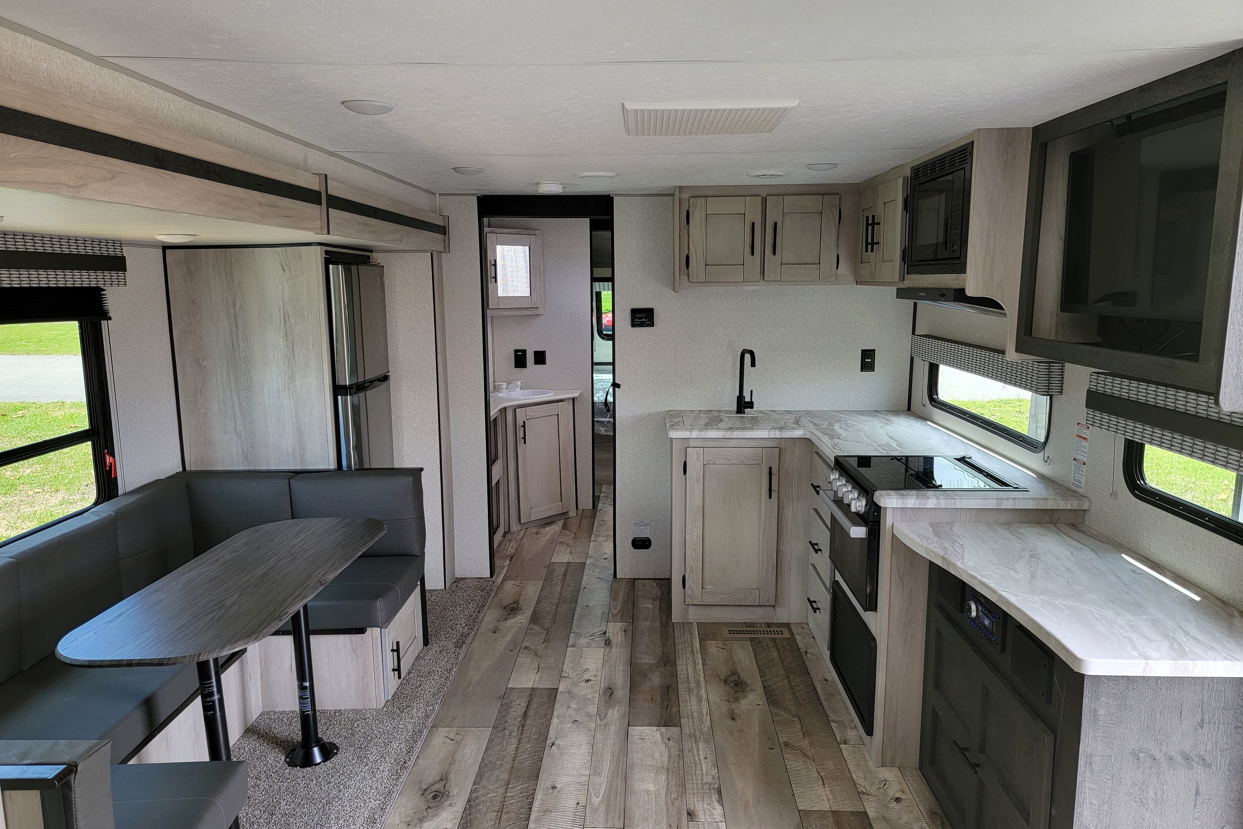 Victor's KZ Connect  C281bhse Travel Trailer
