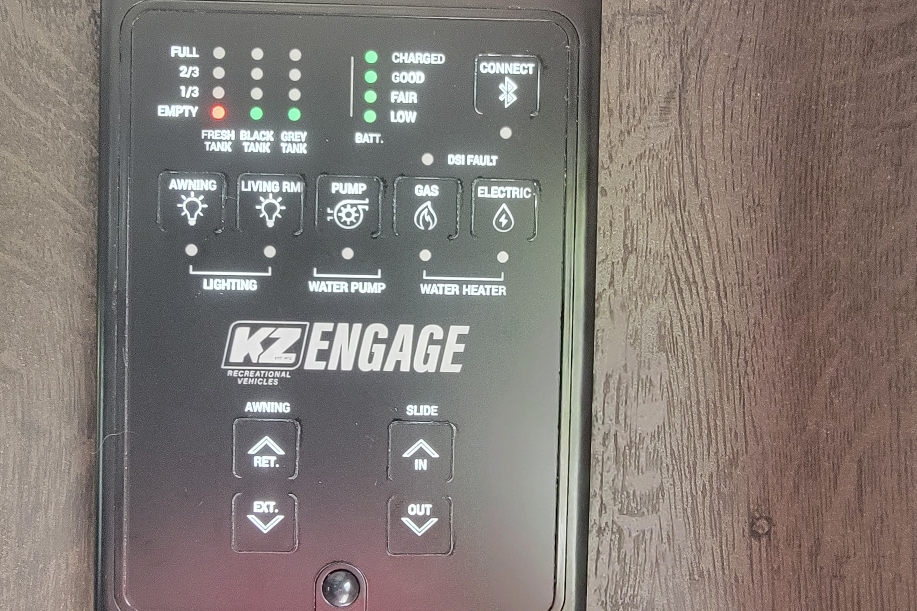 Victor's KZ Connect  C281bhse Travel Trailer