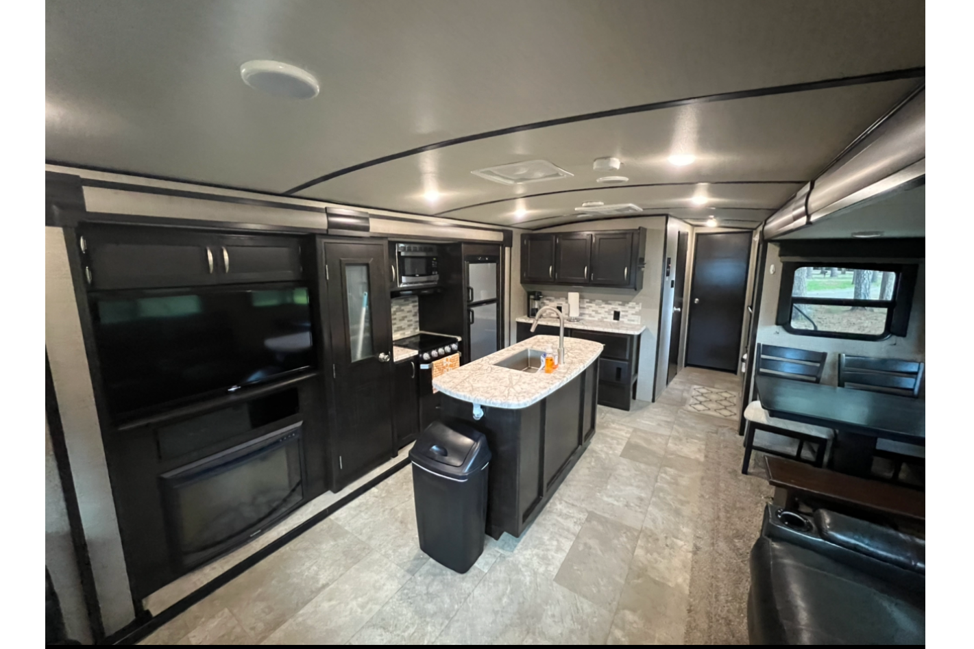 Grand Design Imagine 2970RL Travel Trailer