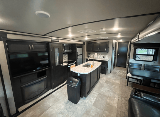 Grand Design Imagine 2970RL Travel Trailer