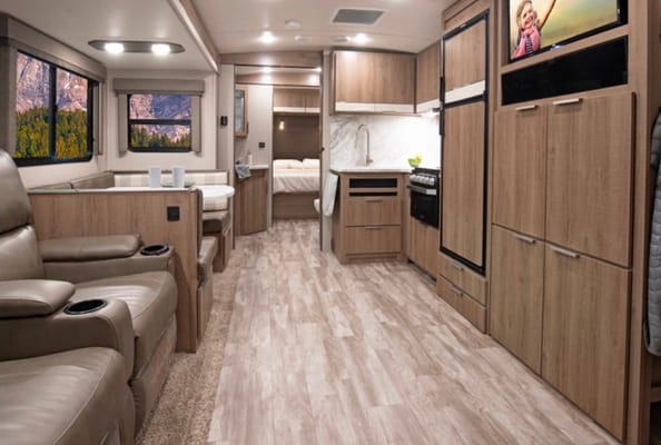 Kahrin's Grand Design Imagine 3170BH Travel Trailer -linens provided