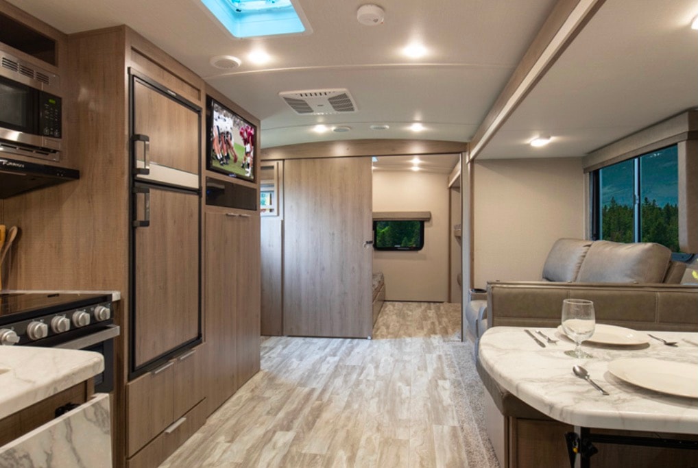 Kahrin's Grand Design Imagine 3170BH Travel Trailer -linens provided
