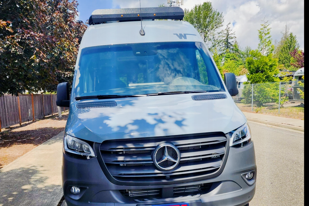Duncan's Winnebago Revel 4x4 Class B