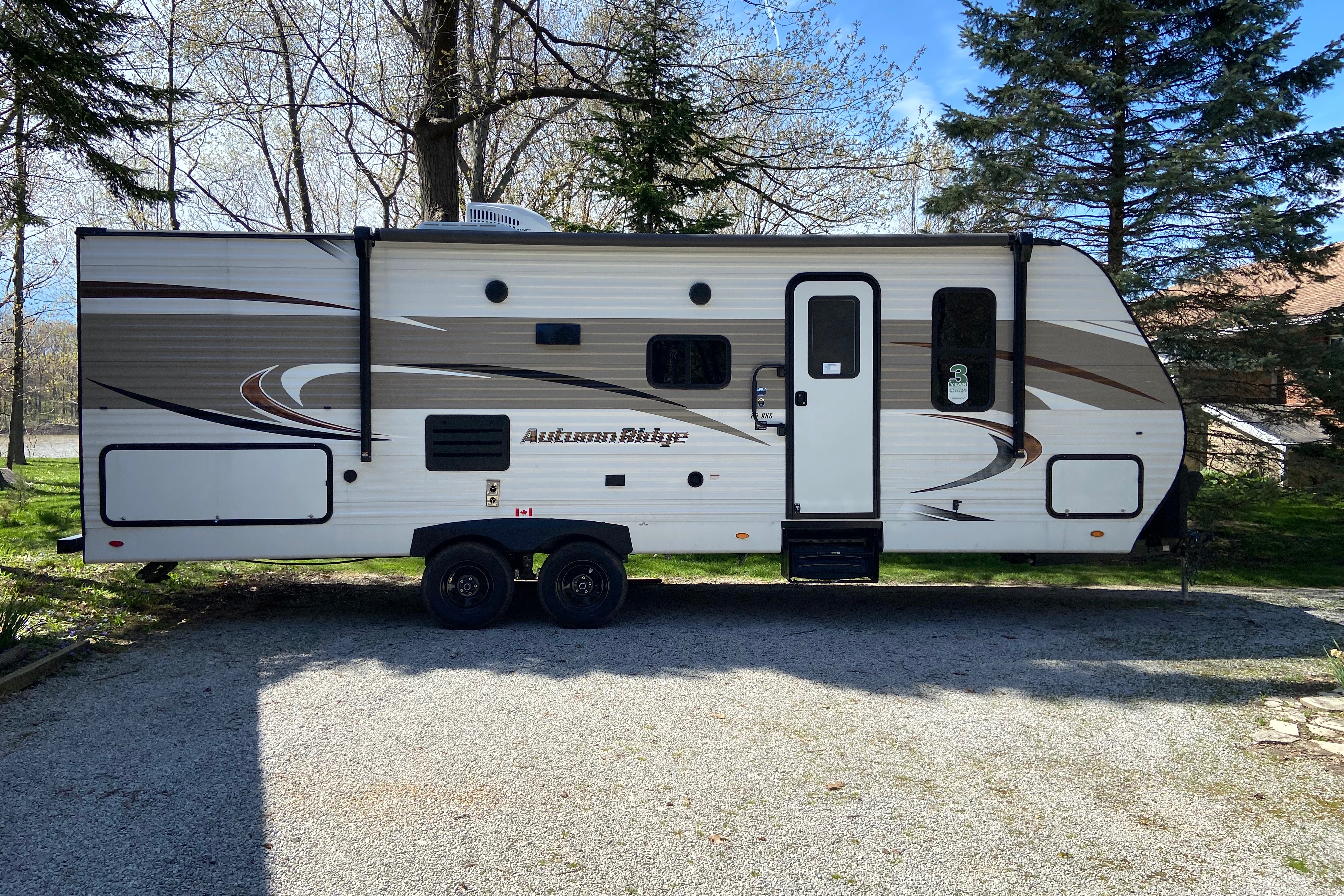 Zachary's Starcraft 26bhs Travel Trailer
