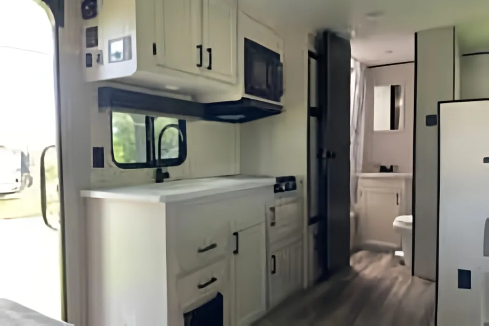 Glacier Trailer & RV Rentals