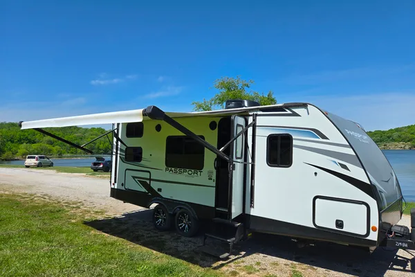 Paul's Keystone Passport SL 219 BH Travel Trailer