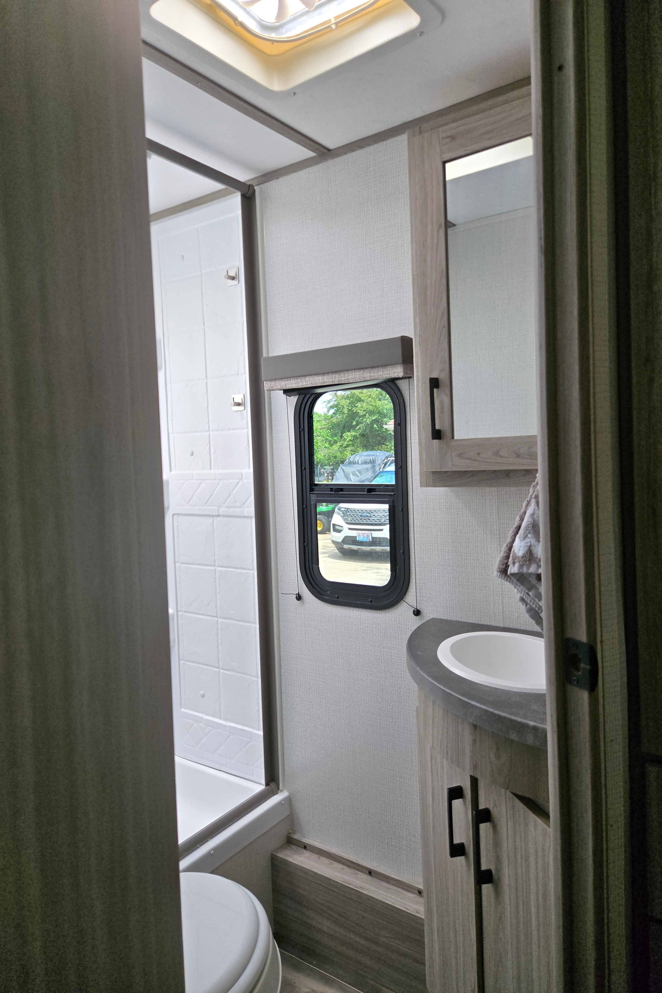 Paul's Keystone Passport SL 219 BH Travel Trailer