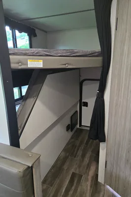 Paul's Keystone Passport SL 219 BH Travel Trailer