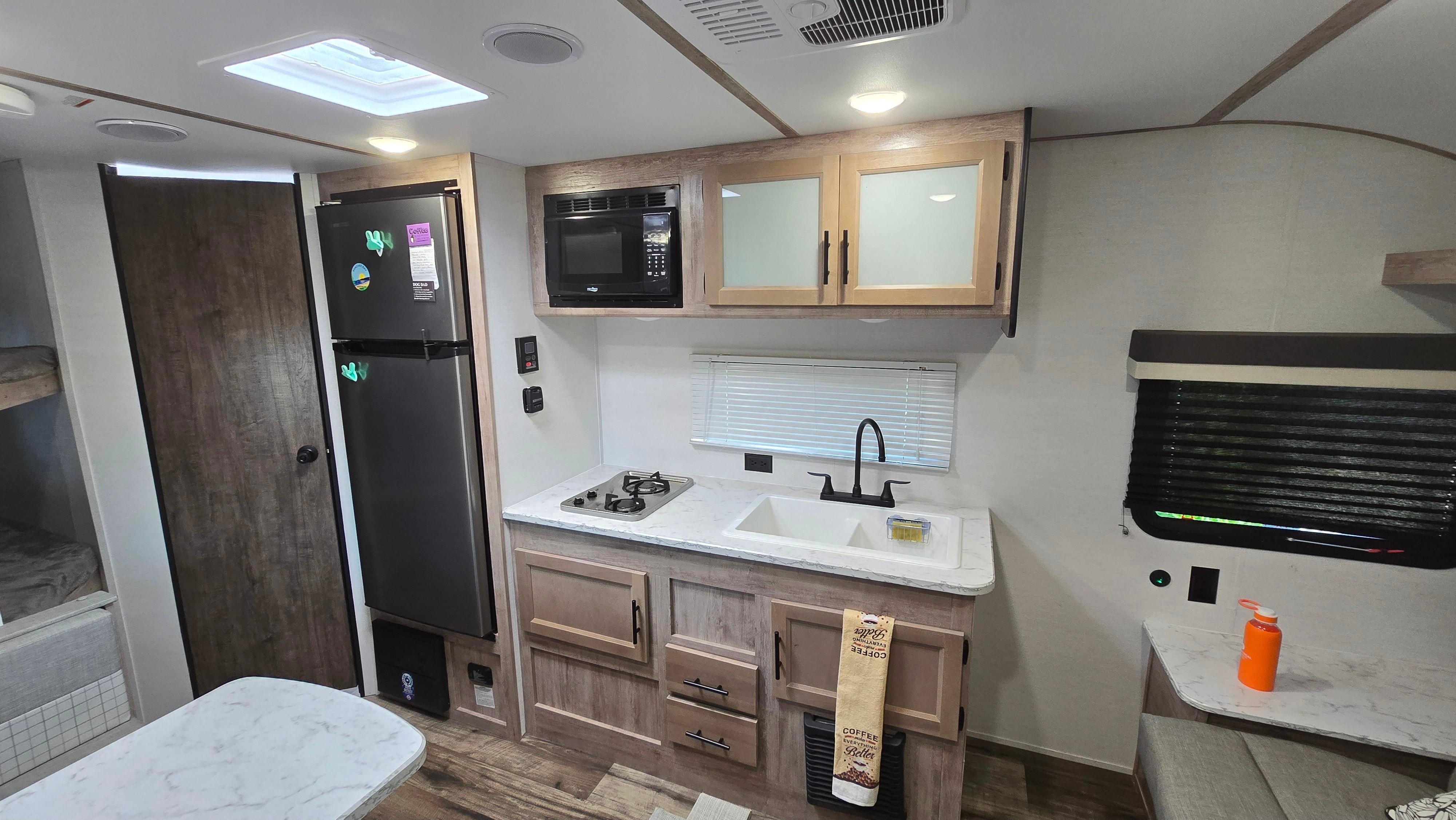 Andmel's Grand River 22MB Travel Trailer