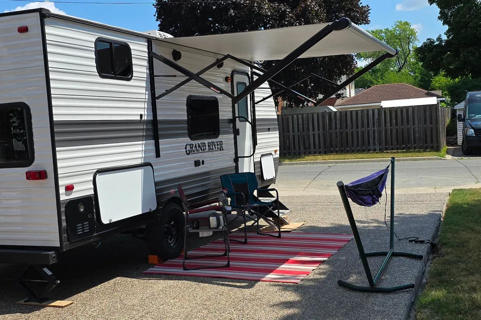 Andmel's Grand River 22MB Travel Trailer