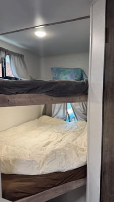 Andmel's Grand River 22MB Travel Trailer