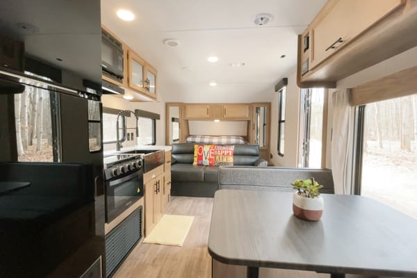 Monika's Cherokee 22MKSE Travel Trailer