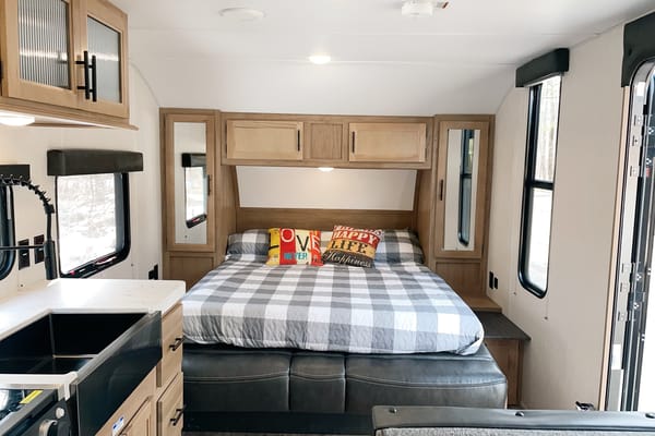 Monika's Cherokee 22MKSE Travel Trailer