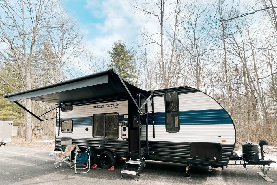 Monika's Cherokee 22MKSE Travel Trailer