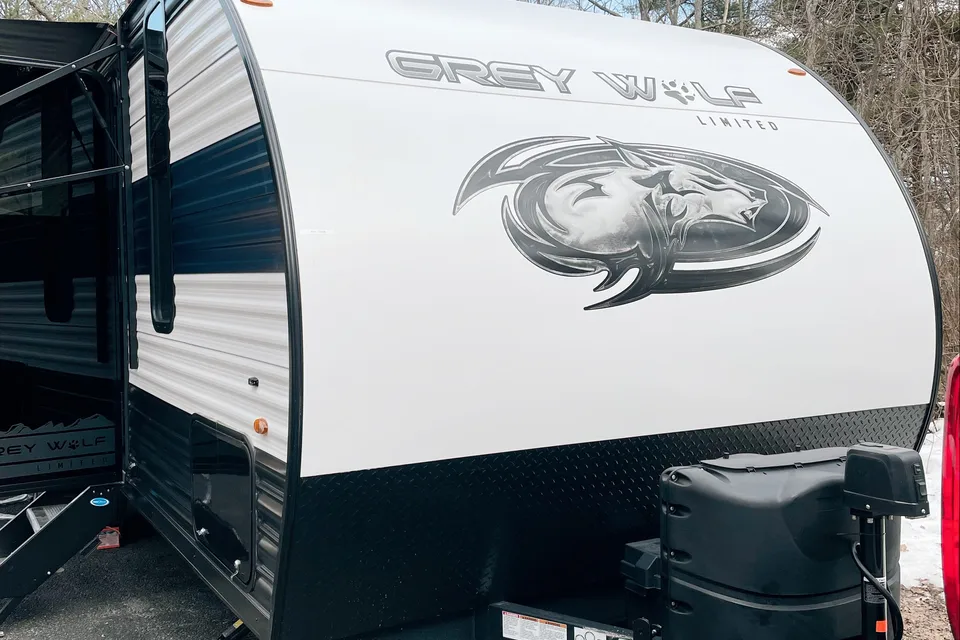 Monika's Cherokee 22MKSE Travel Trailer