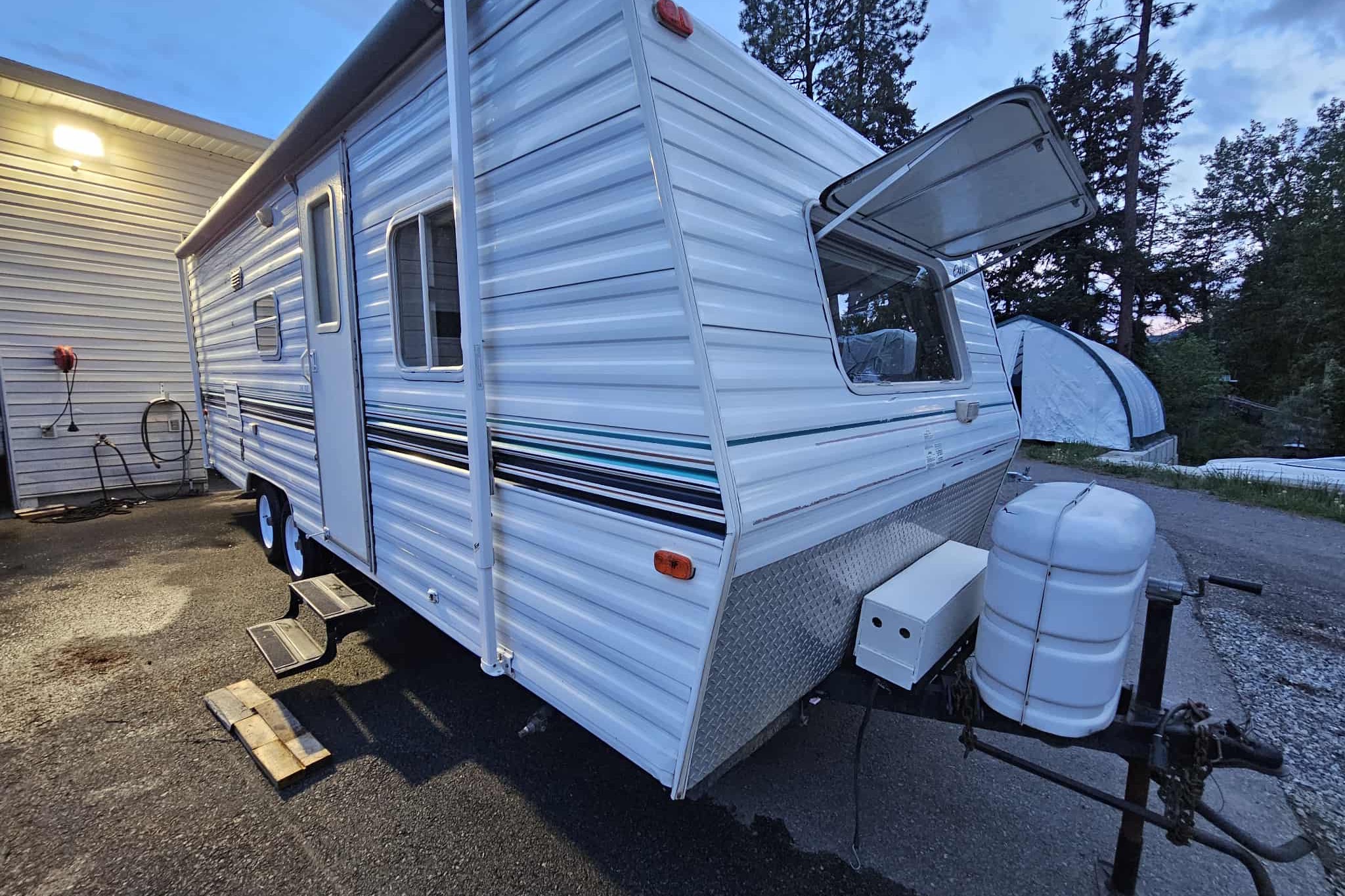 Road ranger Kit Travel Trailer