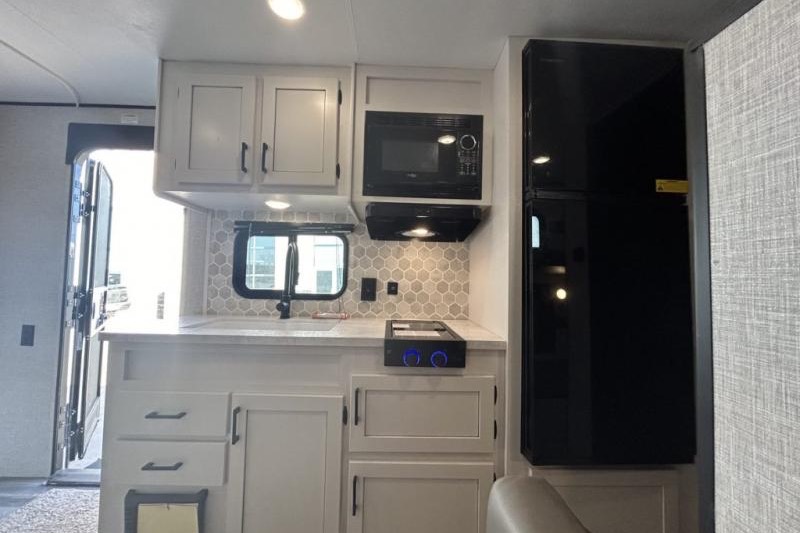 2024 Highland Ridge 19BH Travel Trailer