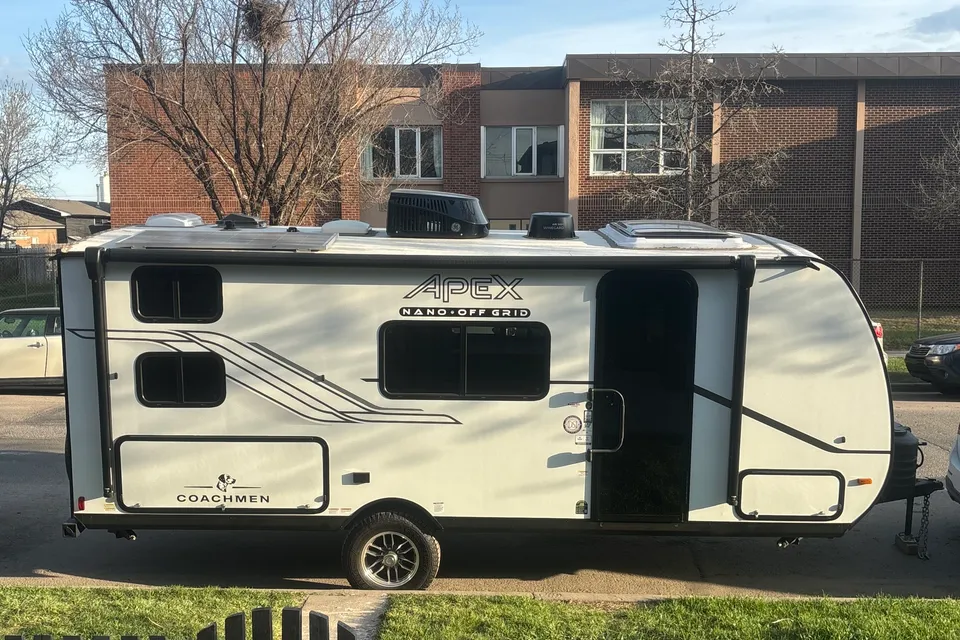 CampBasha Coachmen Apex nano 186BH off grid Travel Trailer