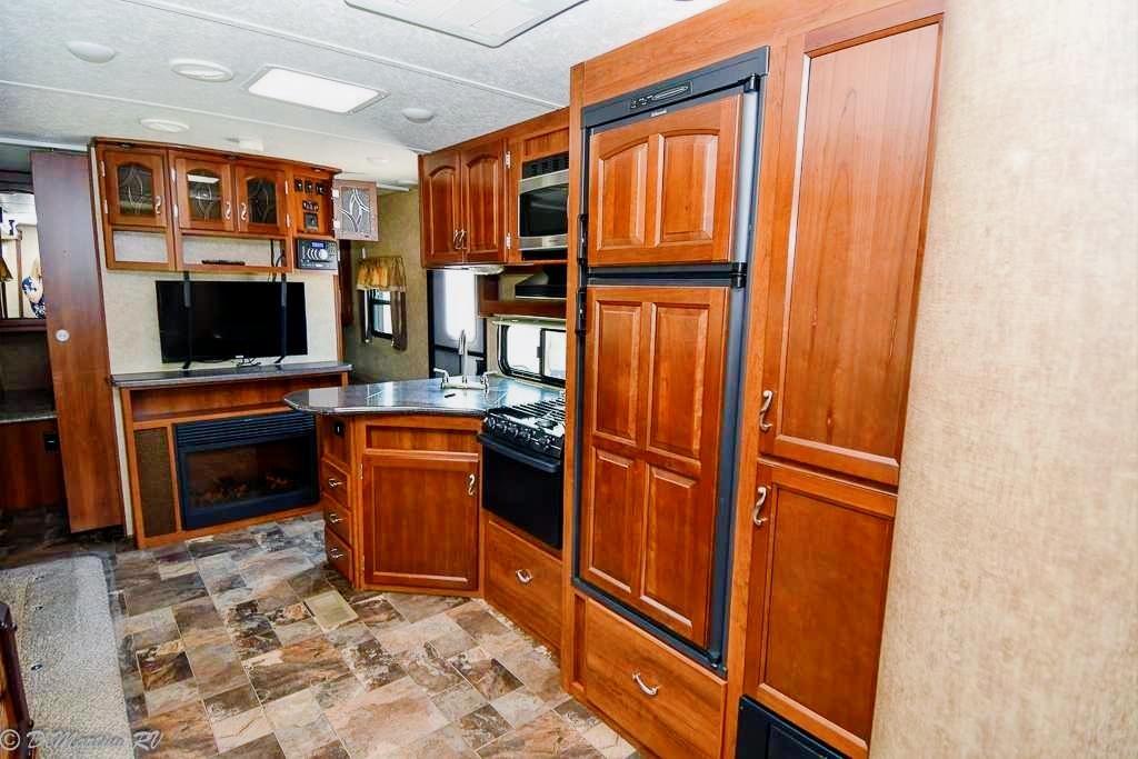 Greg's Prime Time LaCrosse 318BHS Travel Trailer