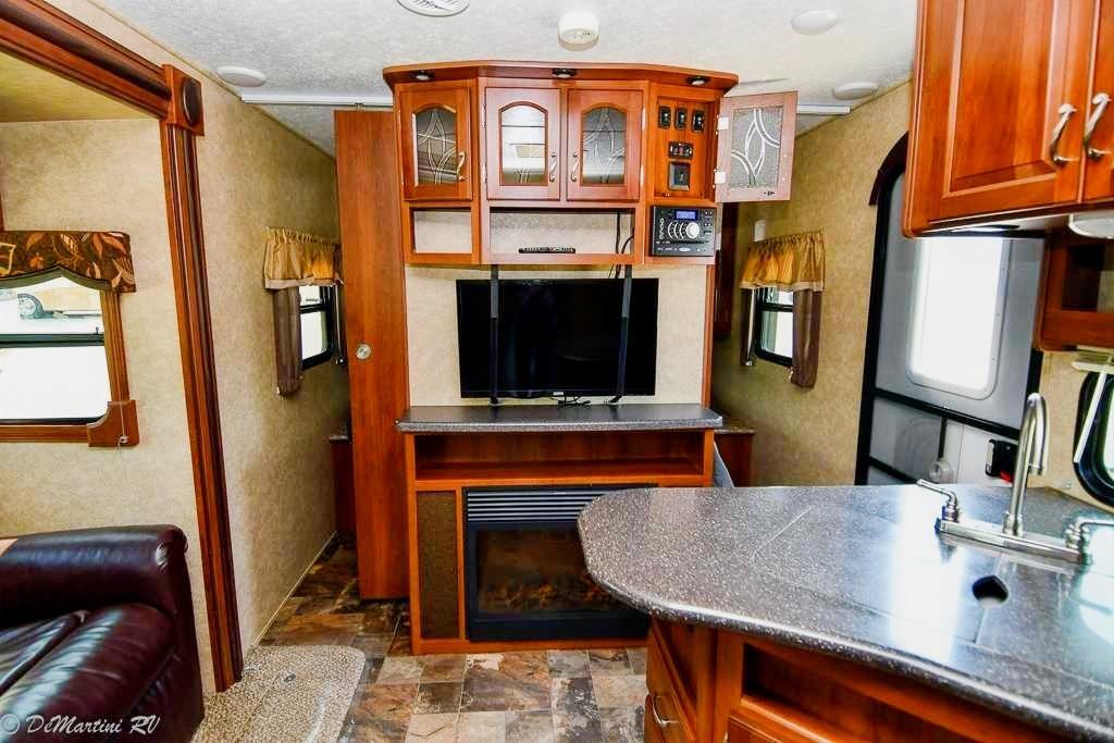 Greg's Prime Time LaCrosse 318BHS Travel Trailer