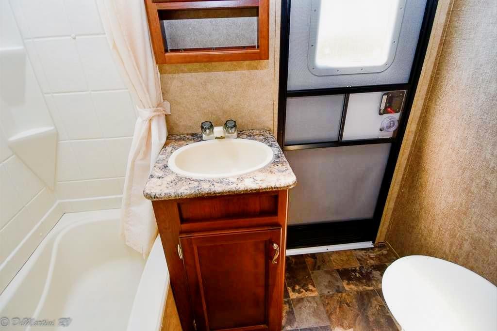 Greg's Prime Time LaCrosse 318BHS Travel Trailer