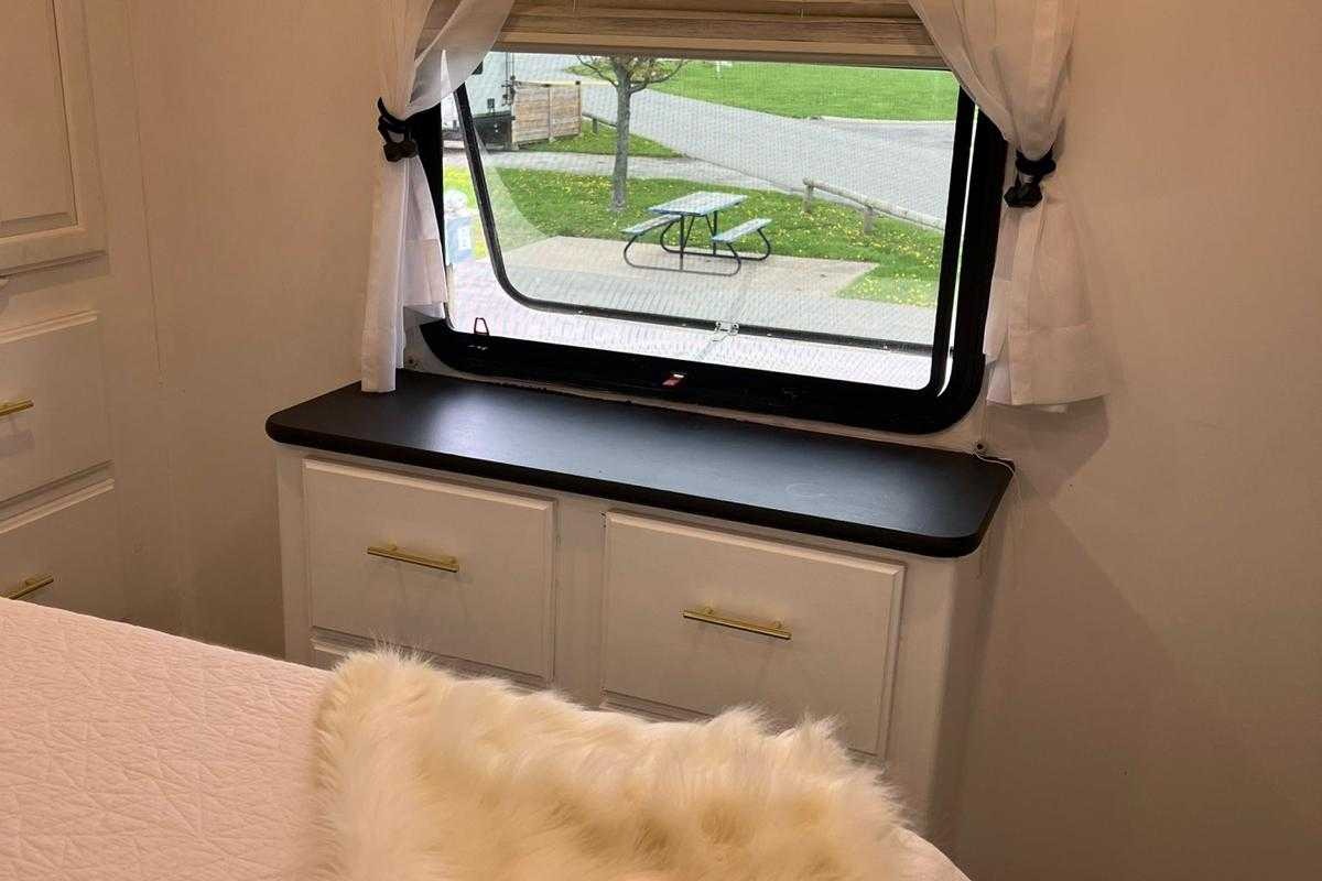 Sun Cliff View Retreat Sherkston Shores Luxury RV