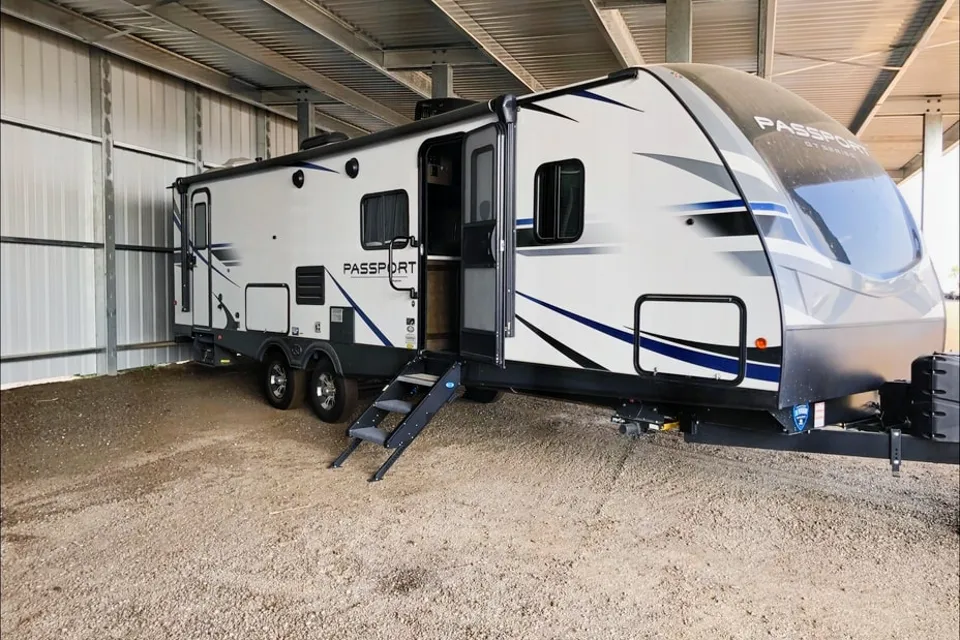 No addon fees for amenities!!! Keystone Passport 2950BH GT Series Travel Trailer
