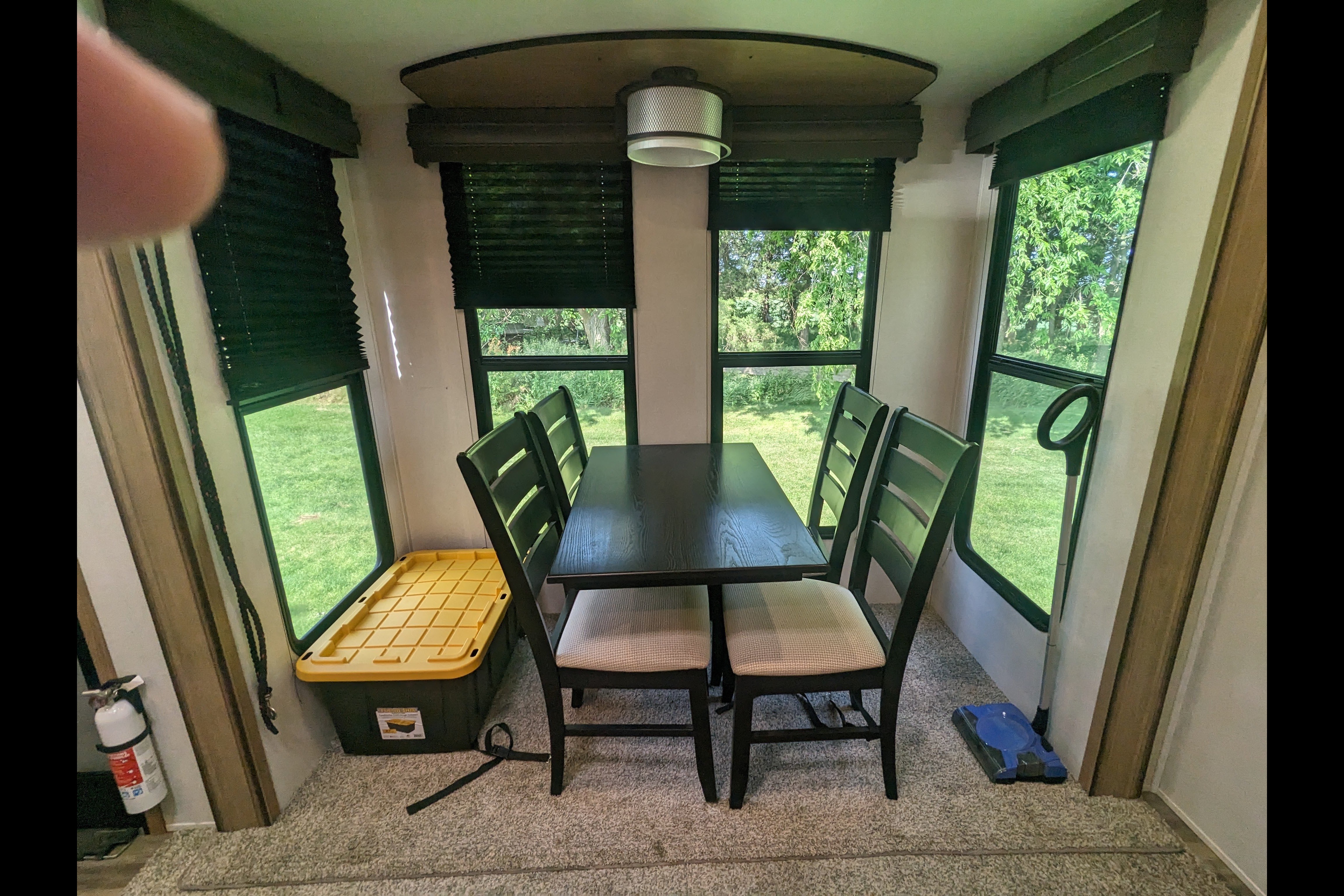 Stein’s Prime Time Sanibel Fifth Wheel