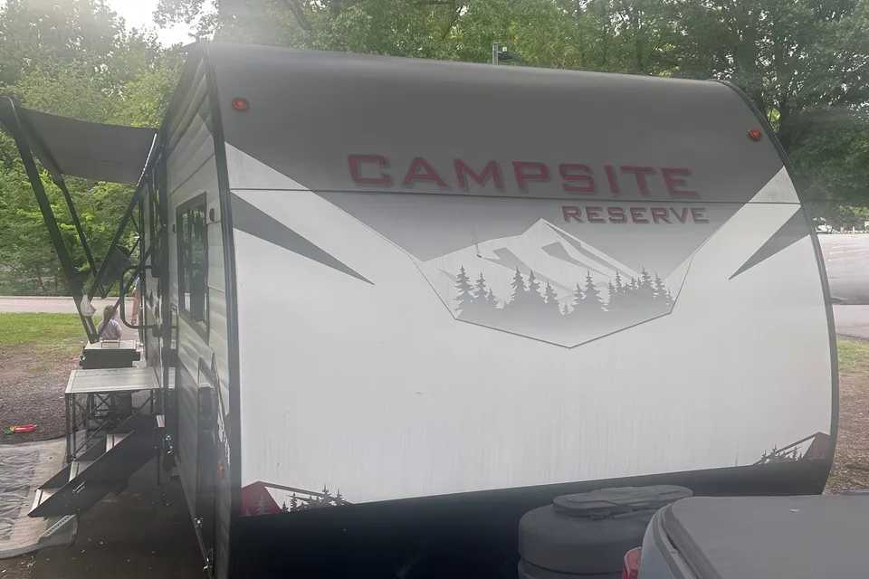 Christian's Forest River Campsite reserve Travel Trailer