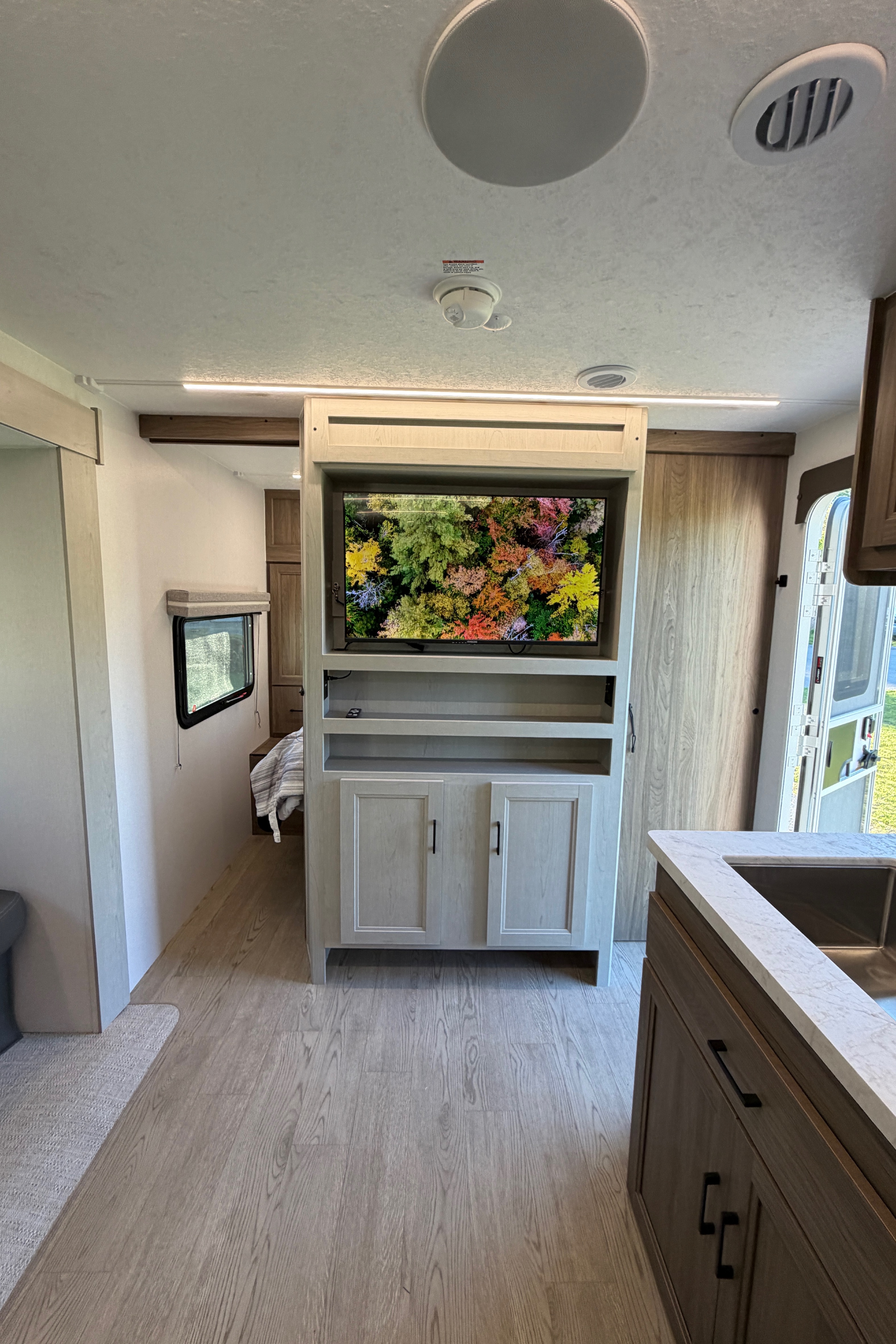 Brandon's Trailer Rentals XL Bunkhouse