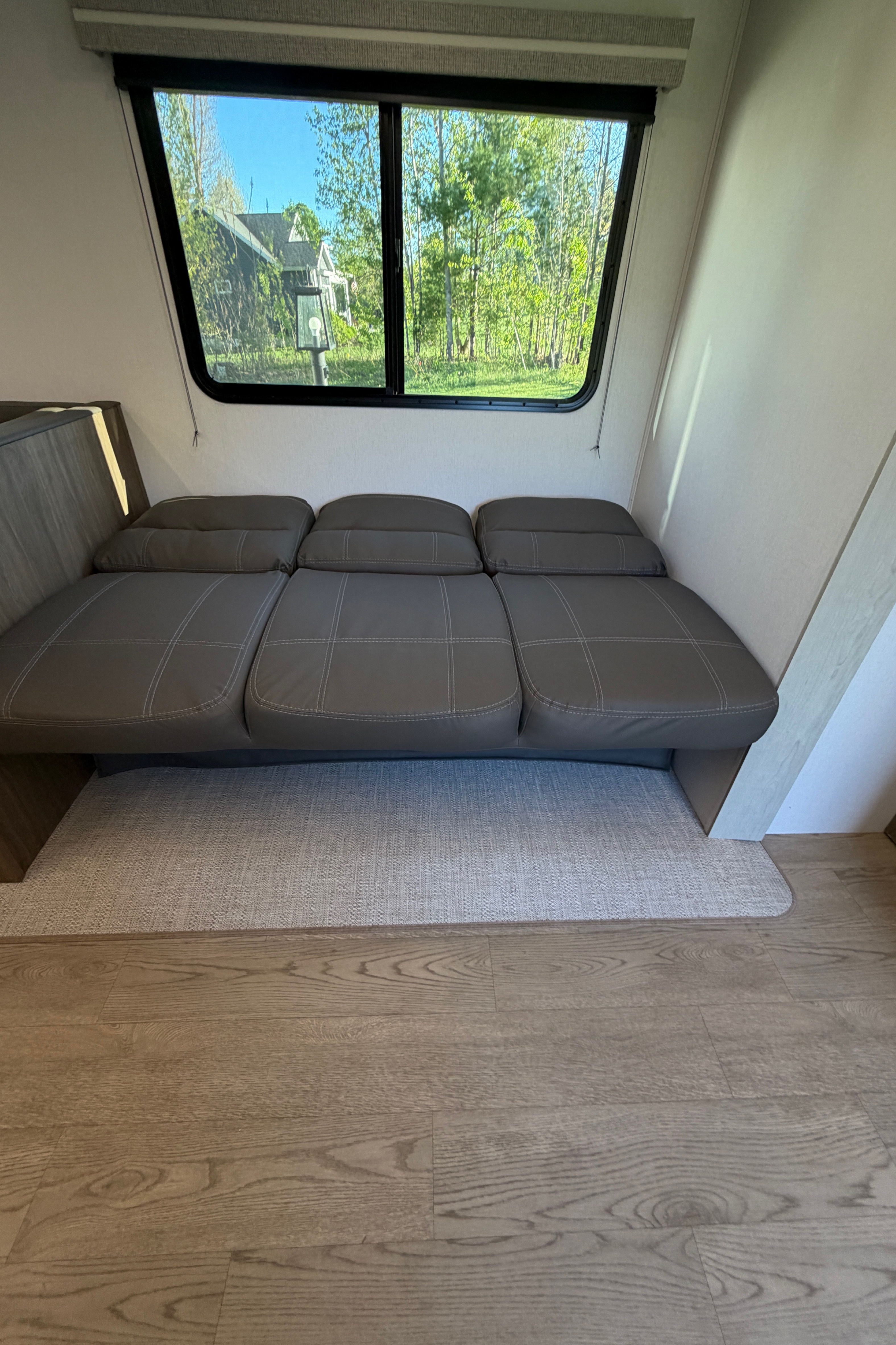 Brandon's Trailer Rentals XL Bunkhouse