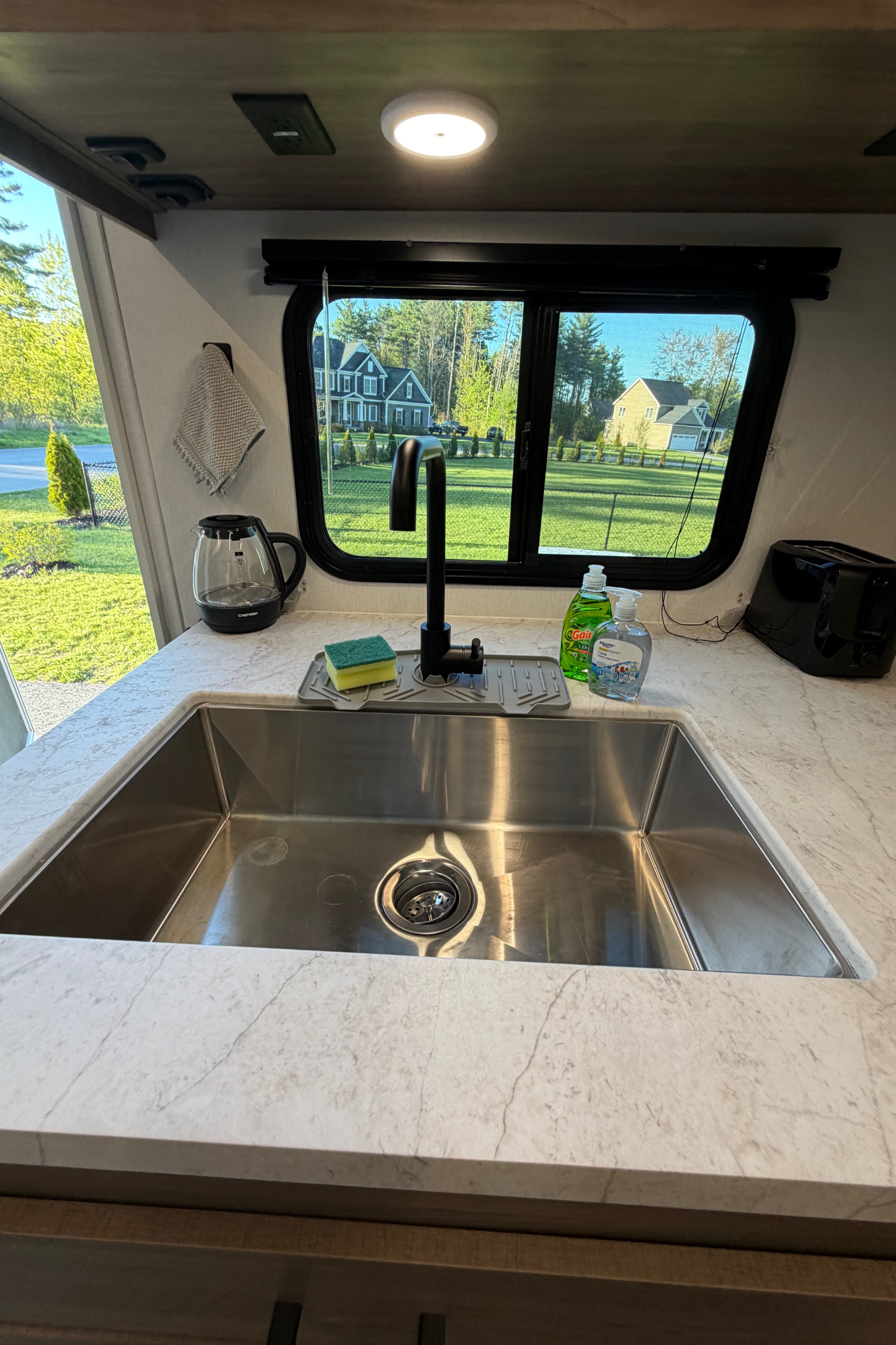 Brandon's Trailer Rentals XL Bunkhouse