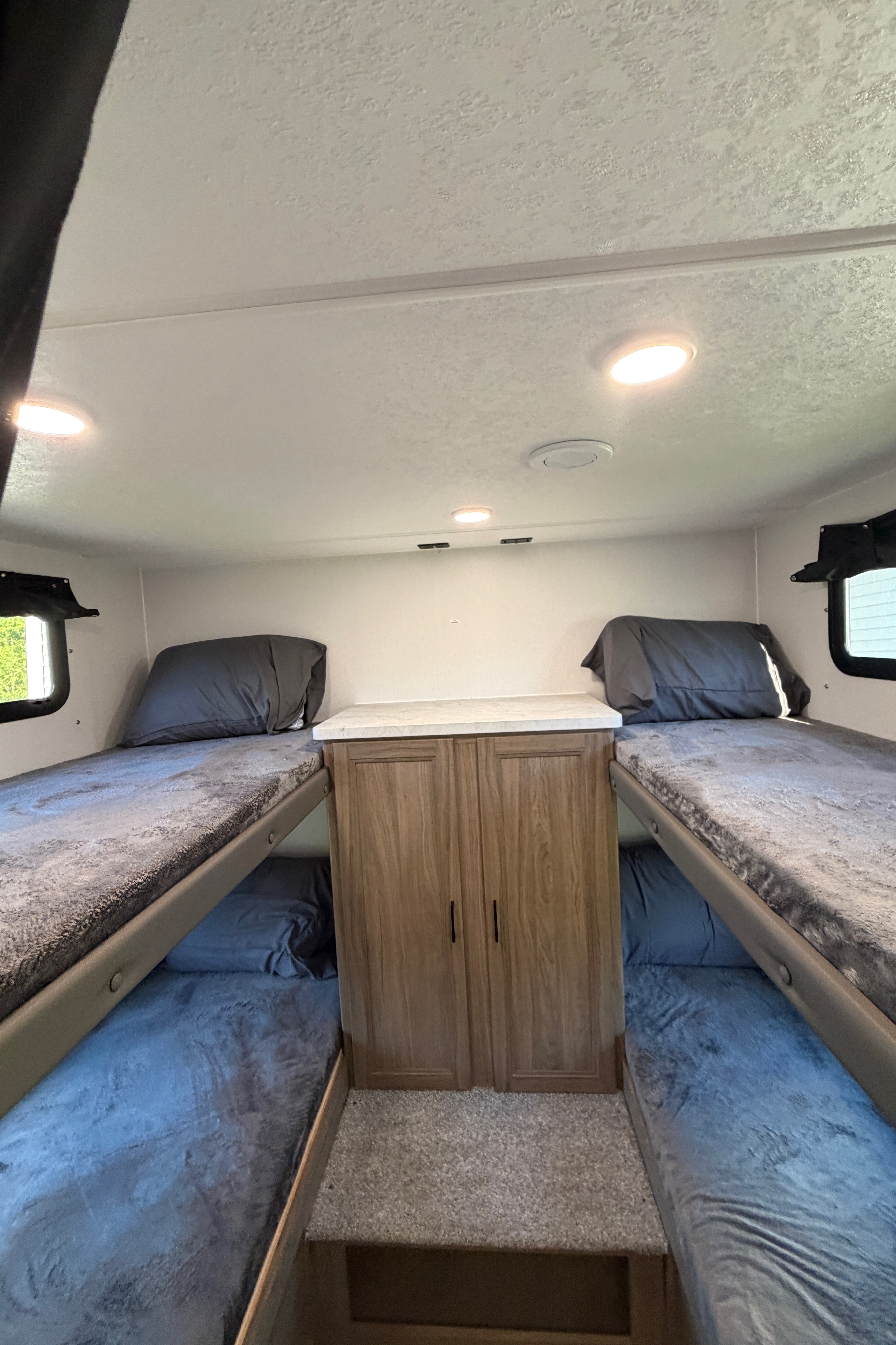 Brandon's Trailer Rentals XL Bunkhouse