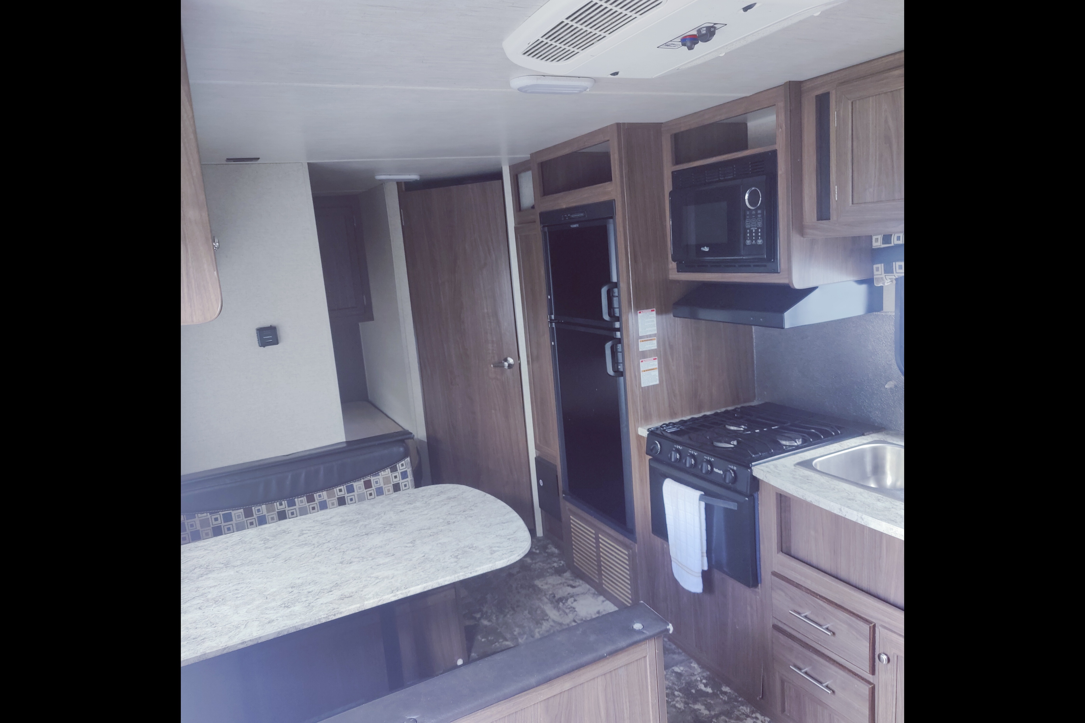 Michael's Heartland Pioneer 27 Travel Trailer