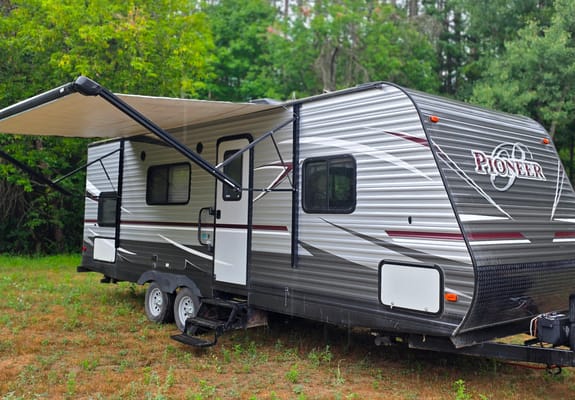 Michael's Heartland Pioneer 27 Travel Trailer