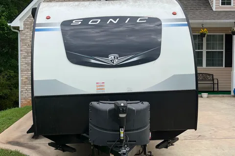 Tasha's Venture RV Sonic 220VRB Travel Trailer