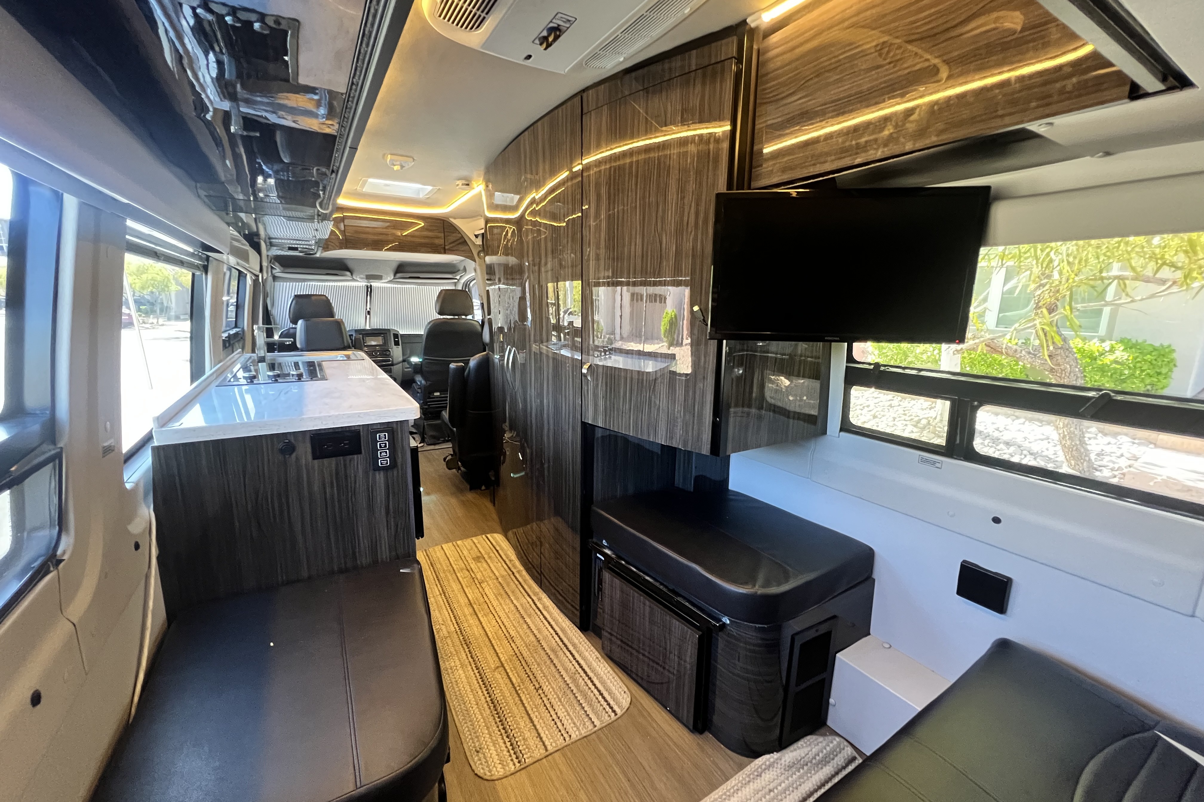 Silver Summit Mercedes Sprinter | 4x4 Winnebago