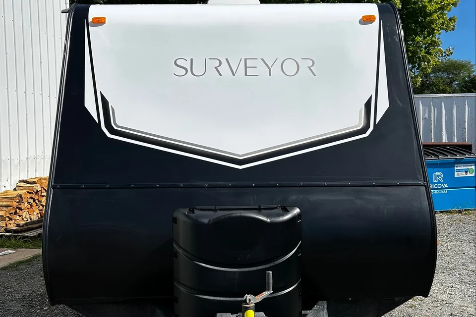 Roulotte Forest River surveyor sv249