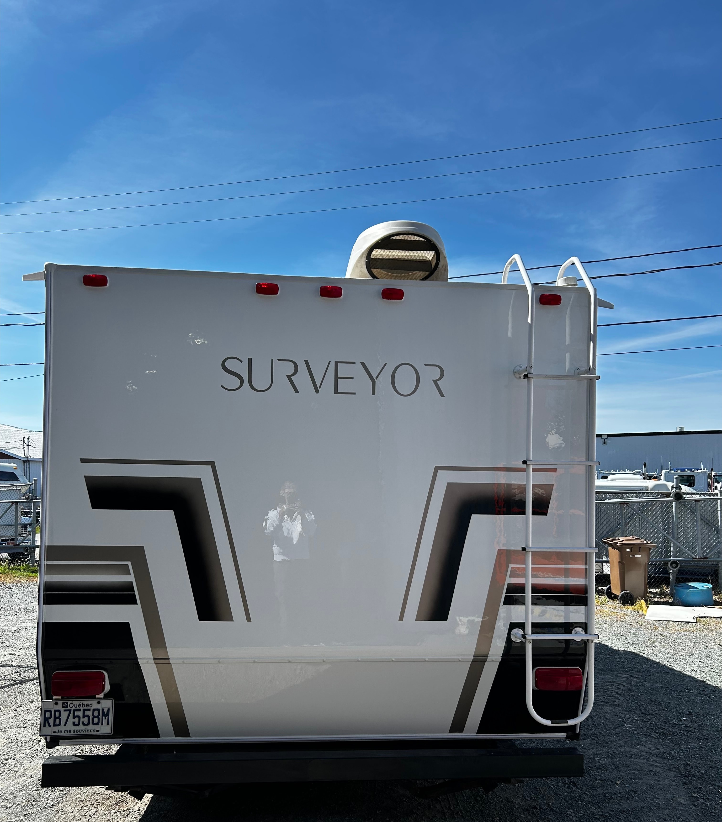 Roulotte Forest River surveyor sv249