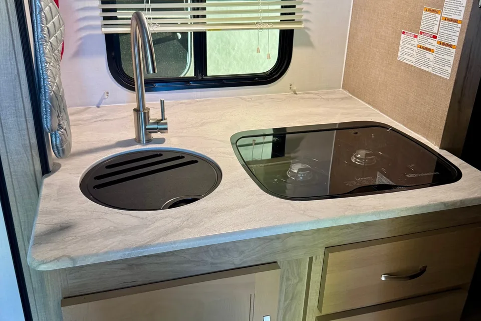 2019 189 R-Pod Hood River Edition - "Hoppy II" a Happy Camper