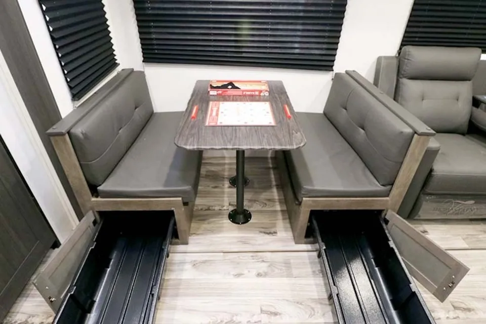 Lucie Venture RV Sportek 291 Roulotte