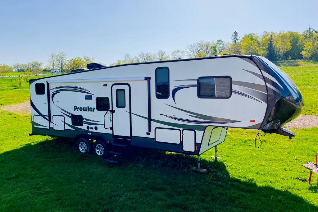 Heartland Prowler 295BH