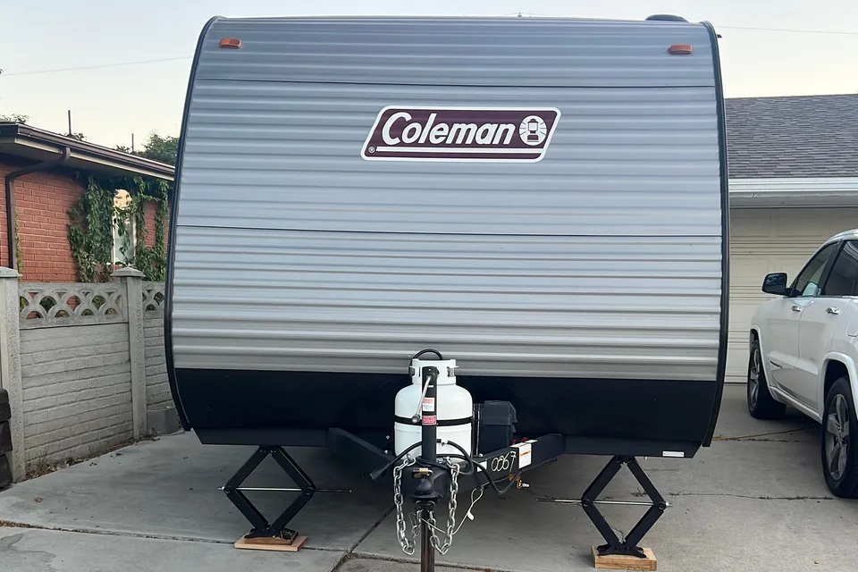 Clover the Coleman Lantern 17B