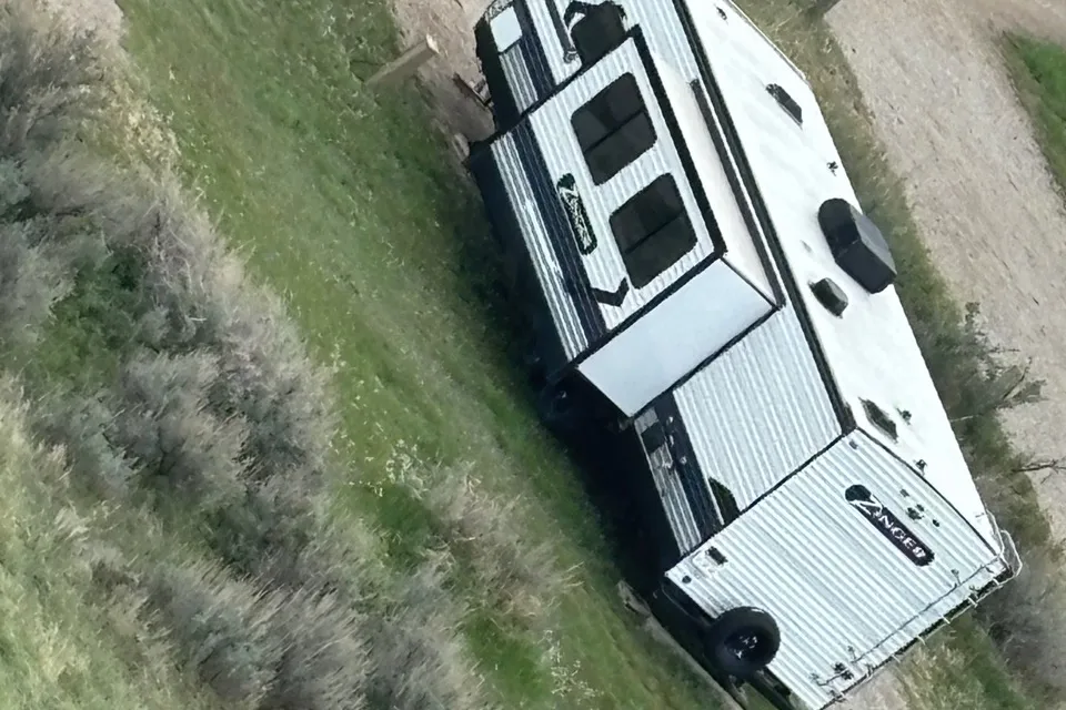 Nicole's zinger 298BH Travel Trailer