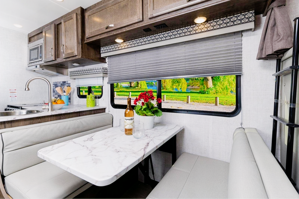 2022 Gulf Stream Conquest Class C 30ft. - FREE PRIVATE SHUTTLE - Rosi -