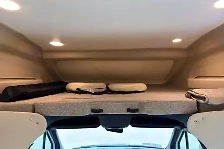 WiFi - Luxurious - Diesel - Great MPG (2)