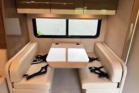 WiFi - Luxurious - Diesel - Great MPG (2)